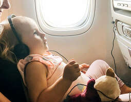 Lapsen korvat lentokoneessa: 10 suositelluint...