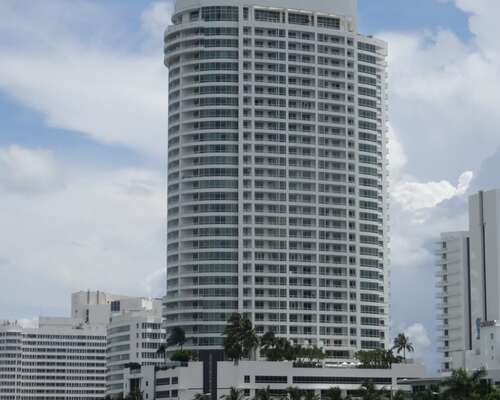 007 Hotel: Fontainebleau Miami Beach