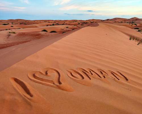 Sharqiyah Sands ja Itä-Omanin keitaat