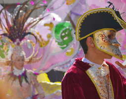 Taas on aika juhlia – Malaga täyttyi karnevaa...