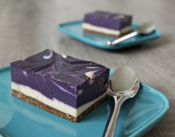 Blueberry Swirl raw “juustokakku” (raaka, mai...