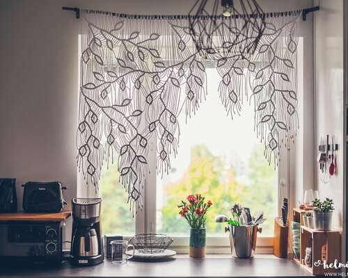 DIY – Macrame curtains with asymmetrical vine...