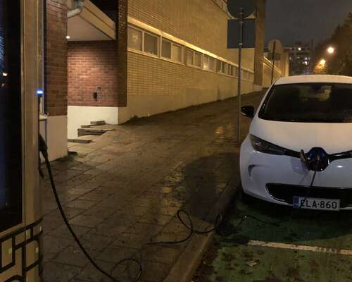9 kuukautta sähköautoilua (Renault ZOE)