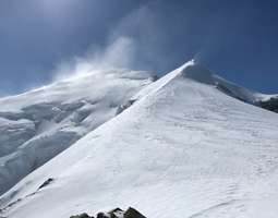 Suksilla Mt Blancille – huipulle…