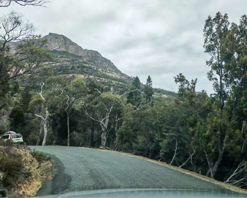 Neljä vuodenaikaa ja upeita maisemia Tasmaniassa