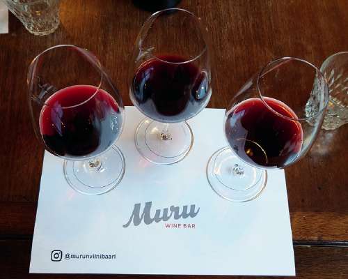 Ravintola Murun viinibaari // Super-Tuscans 3...