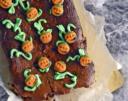 Halloween: Kurpitsamaa-Browniet (Gluteeniton)