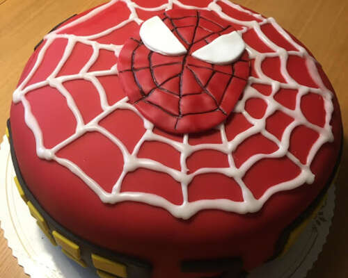 Spiderman-kakku ja nuorelle syntymäpäiväkakku