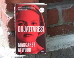 Margaret Atwood: Orjattaresi (scifi-lukuhaaste)