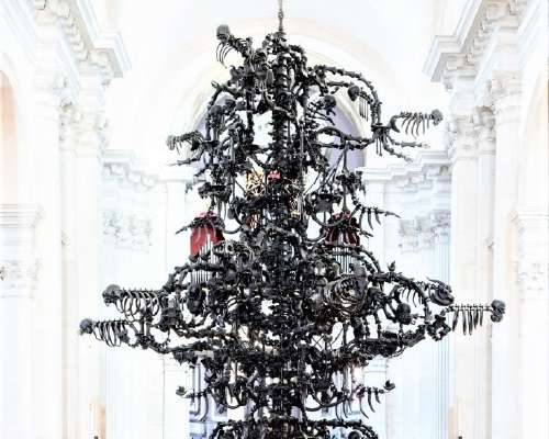 Ai Weiwein ensimmäinen lasinäyttely Venetsiassa