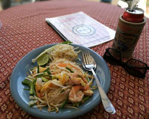 Makumatkalla Thaimaassa – Pad Thai resepti