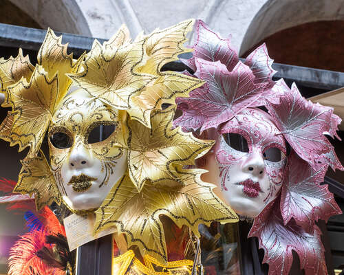 Venetsian karnevaalit. Tunnelmia avajaisviiko...