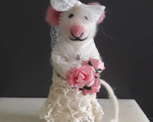 Needle Felt Mouse Bride / Hiiri-morsian