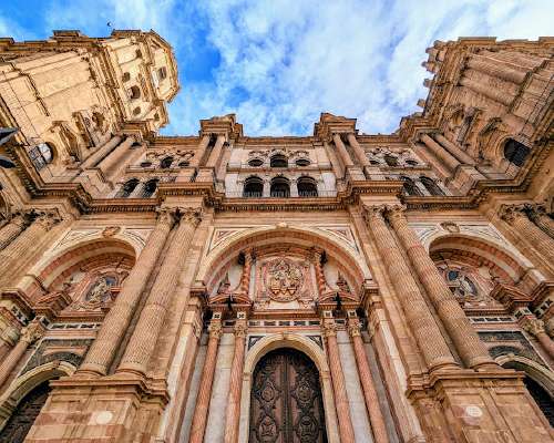 Málagan katedraali - avara ja arvokas