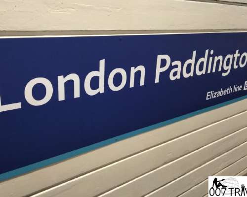 007 Book location: Paddington Station / Young...