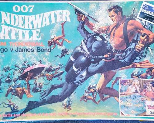 007 Item: 007 Underwater Battle board game