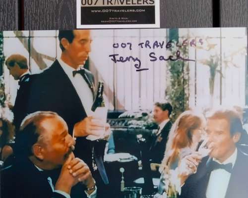 007 Item: Photo of Terry Sach with autograph ...