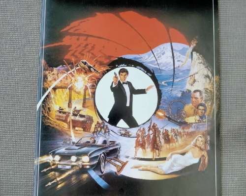 007 Item: The Living Daylights Japanese Booklet