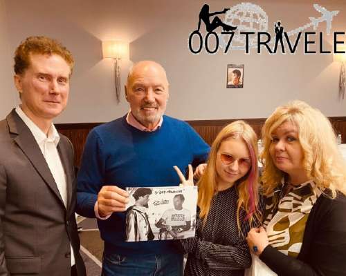 007-matkakertomus: Lontoo (ENGLANTI) 2022: Q:...