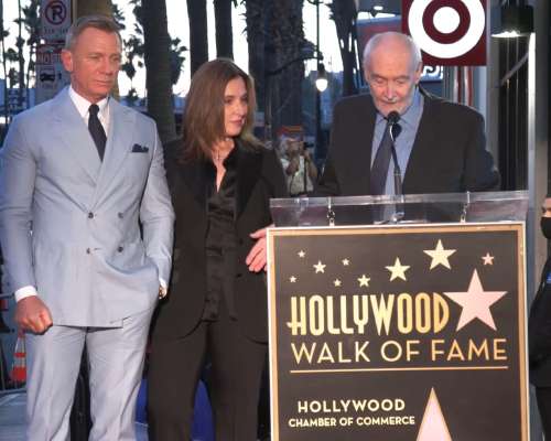 Daniel Craig gets his star on Hollywood Walk ...