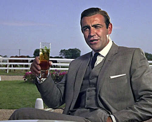 Hyvää syntymäpäivää, Mr. Bond! Sir Sean Conne...
