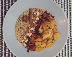 Chai Spiced Quinoa Breakfast Bowl