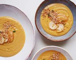 Roasted Parsnip and Shallot Soup with Pear Pu...