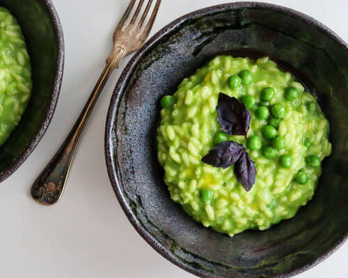 Vibrant Green Pea and Herb Risotto