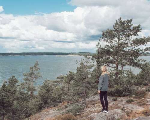 Vaellusretki Porkkalanniemellä – Metsän tunne...