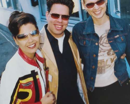 Sani, Maki ja Vera vuonna 2001