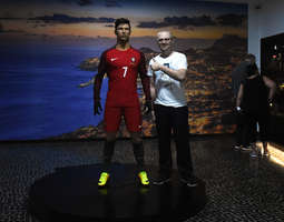 CR7 Museu ja Cristiano Ronaldo -palvontaa Mad...