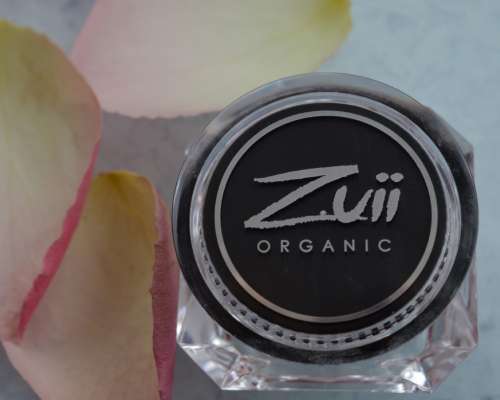 Zuii Organic Lip& Cheekillä raikkaan keväinen...