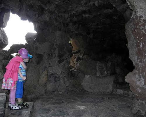 Gran Canarian luola-asumukset - Cave homes of...