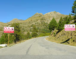 Salakuljettajien reitti maastoautolla Andorra...