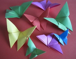 Origam perhoset