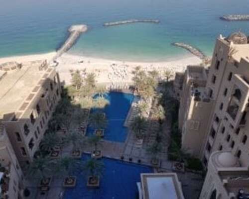 Arabiemiraattien Sheraton Sharjah hotelli vas...