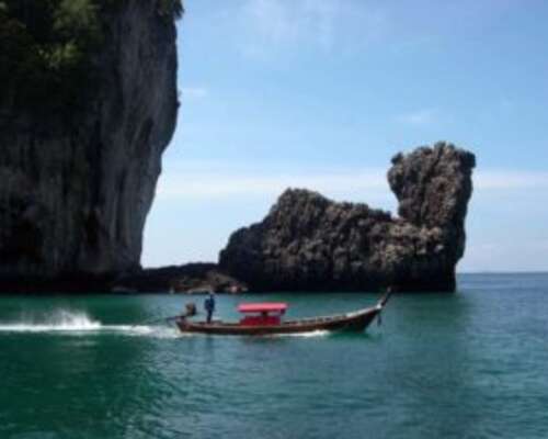 Thaimaan Phi Phi -paratiisisaaret ovat liikat...