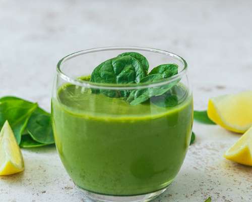 Vihreä voima smoothie
