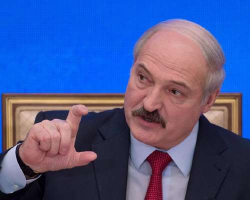 Huhutaan #Lukashenko’n saaneen #sydänlihastul...