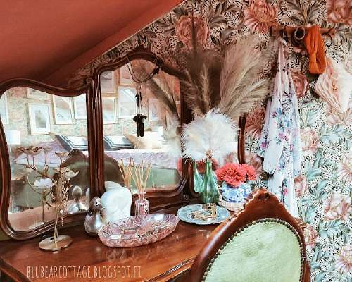 Merihenkinen vintage-boudoir makkari