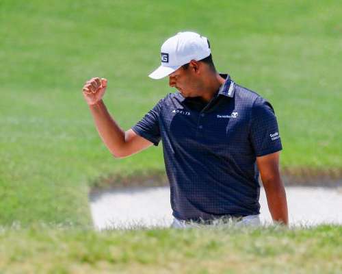 The birdie-fest continues, Spieth enters the ...