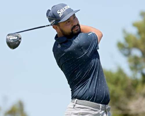 The clubs J.J. Spaun used to win the 2022 Val...