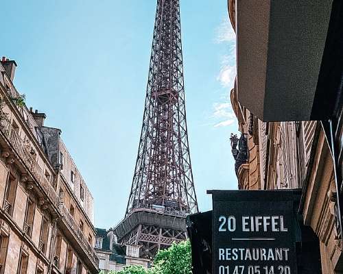 20 Eiffel -ravintola lähellä Eiffel-tornia