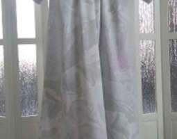 Lakanoista mekkoja - Upcycling sheet into dresses