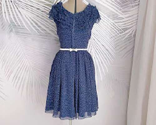 Sininen shifonki mekko