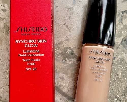 Shiseido Synchro Skin Glow -meikkivoide