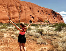 Uluru Base Walk - Vaellus punaisen kiven ympäri