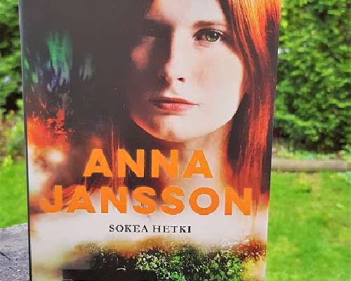 Anna Jansson: Sokea hetki