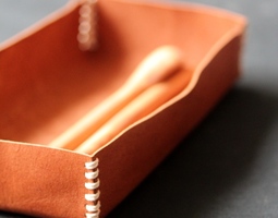 Diy: leather tray and more