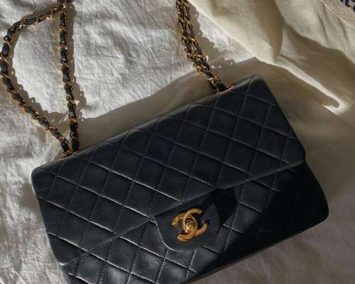 Vintage Chanel Medium flap bag
